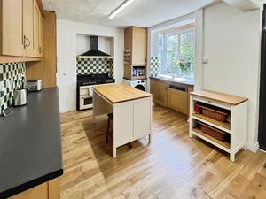 Kitchen Breakfast Room- click for photo gallery